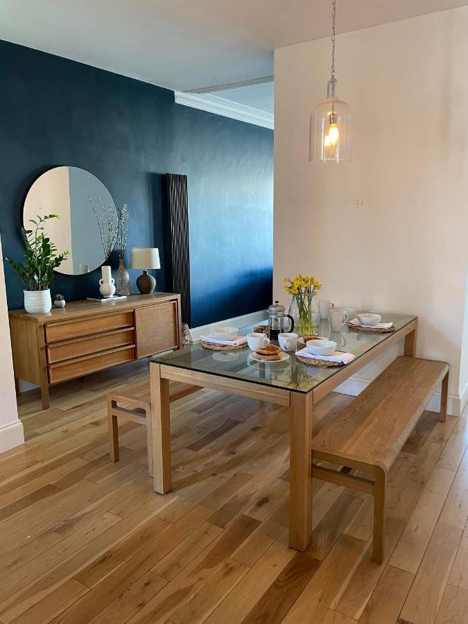 The Clock Tower Apartment - Spacious, Modern, 2 Bed Room Apartment , Southsea With Free Parking - Sleeps 4 Portsmouth Exterior foto