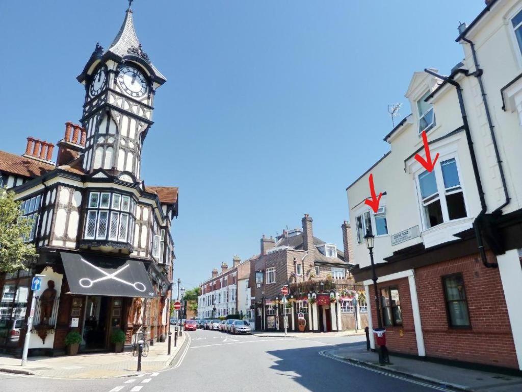 The Clock Tower Apartment - Spacious, Modern, 2 Bed Room Apartment , Southsea With Free Parking - Sleeps 4 Portsmouth Exterior foto